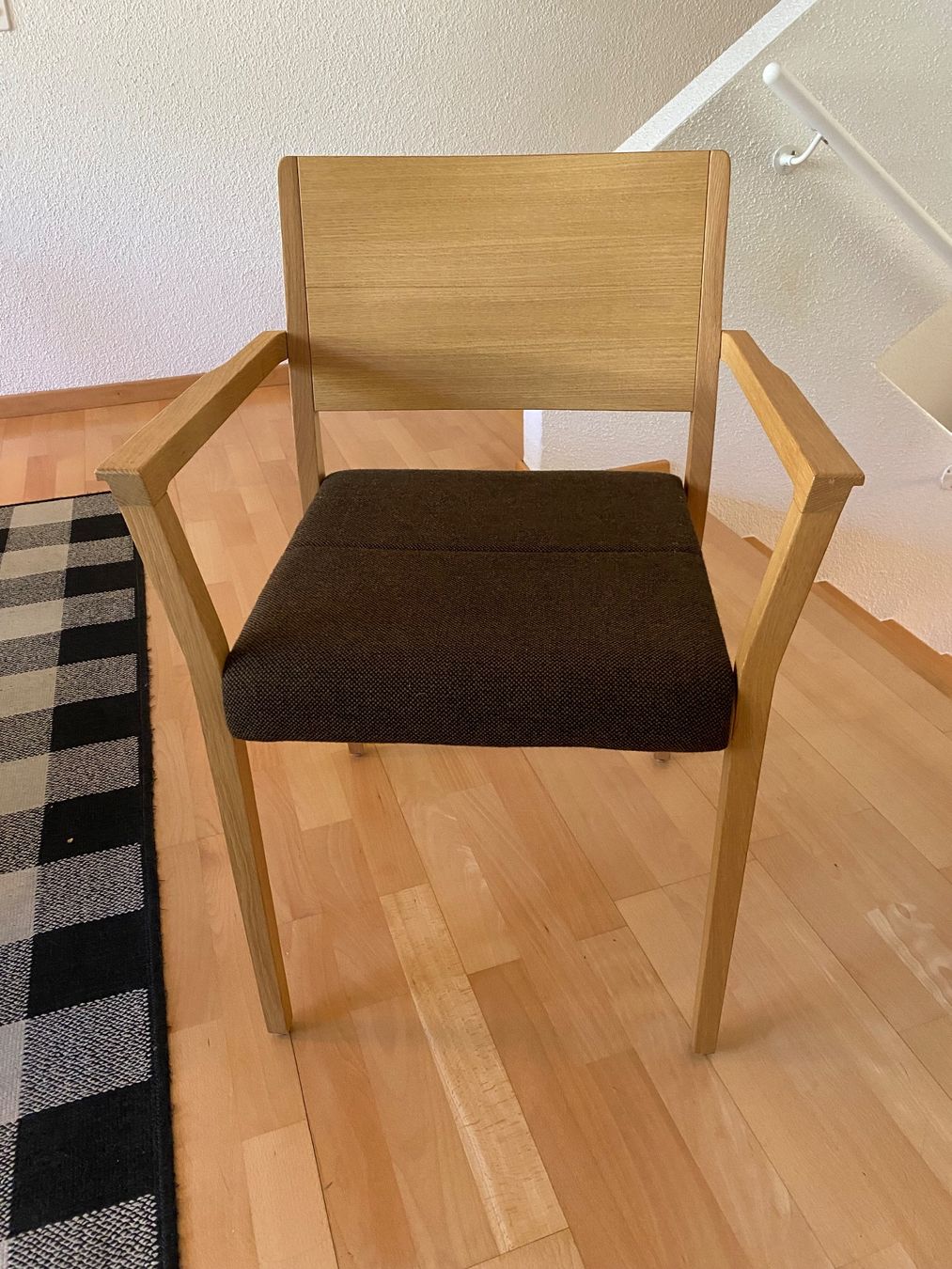 Sedie: Crassevig Esse RS Italy solid oak and upholstered chair – Usato da Meilen venduto da mic_8mm7