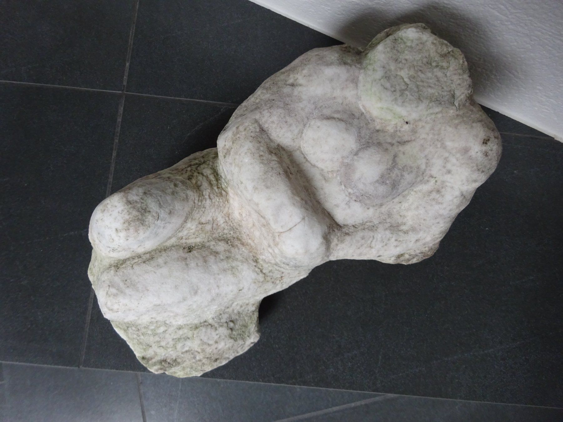 Skulpturen & Statuen: Weisse Steinfigur Akt Skulptur / CH-Kunst – Gebraucht aus Oetwil am See von Senegal 2
