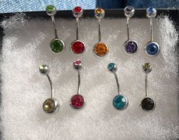 Bauchnabelpiercing