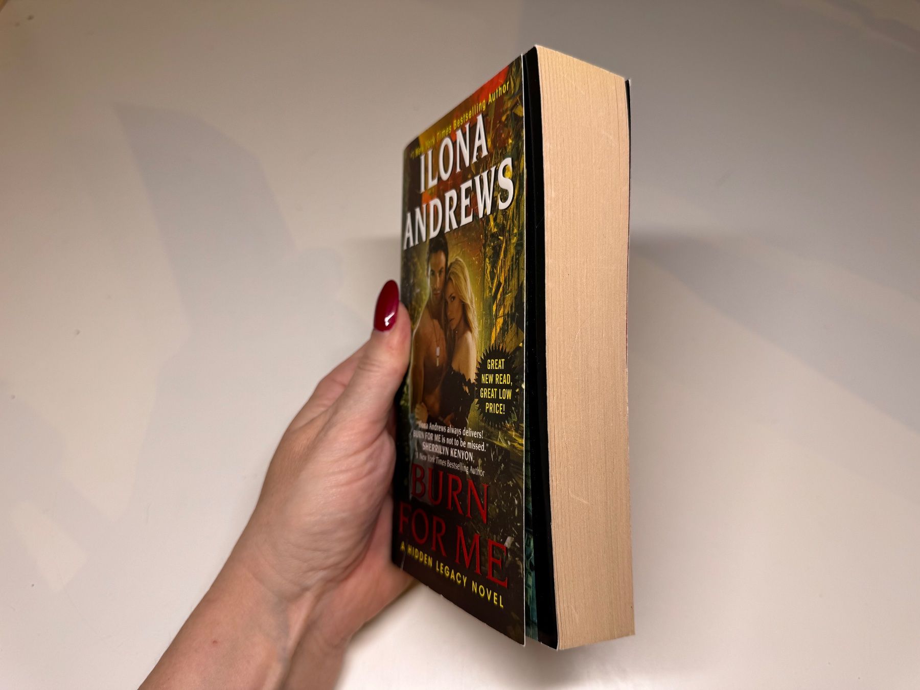 Libri: NOVEL: Ilona Andrews, Burn for me – Usato da Grosswangen venduto da English_books 1