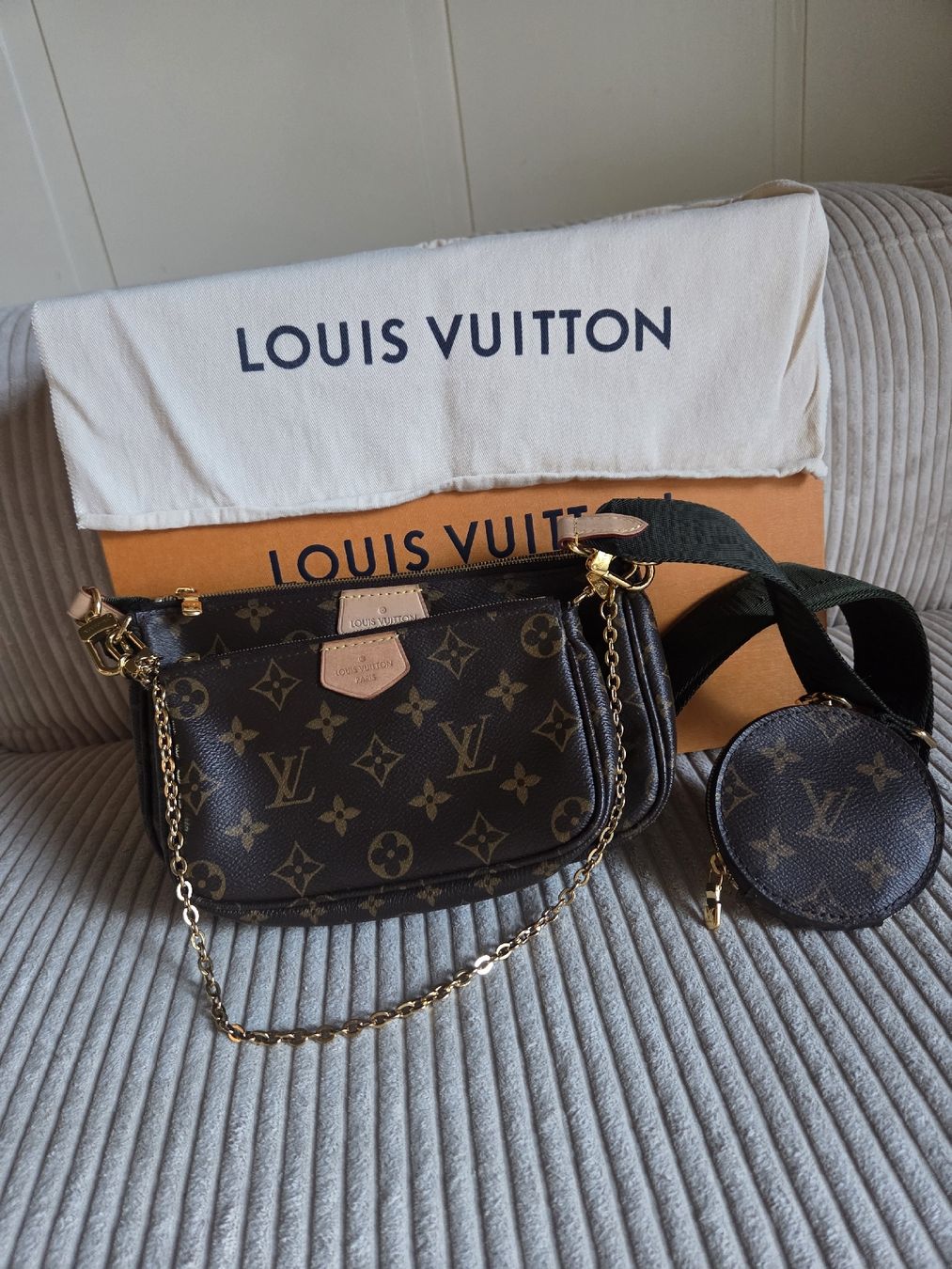 Louis Vuitton Taschen für Damen: Multi Pochette LV – Gebraucht aus Schaffhausen von Caribou07