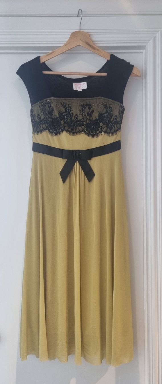 Kleider: Johnston & Bell Limette Langkleid, Grösse 8/36 mit Spitze – Gebraucht aus Weiach von lor_f6sn