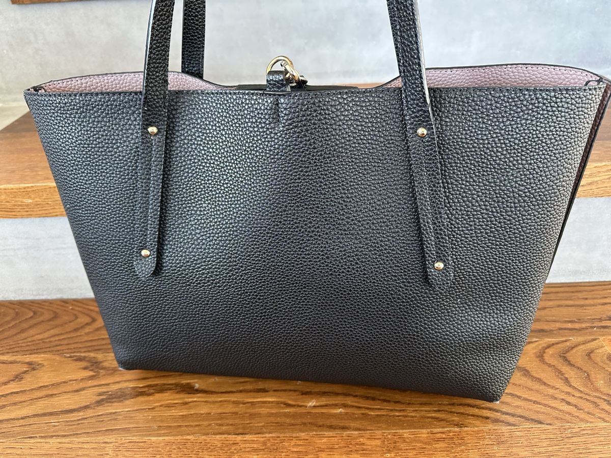 Guess Borse da donna: Guess Damentasche – Usato da Heitenried venduto da Tannenbaum25 1