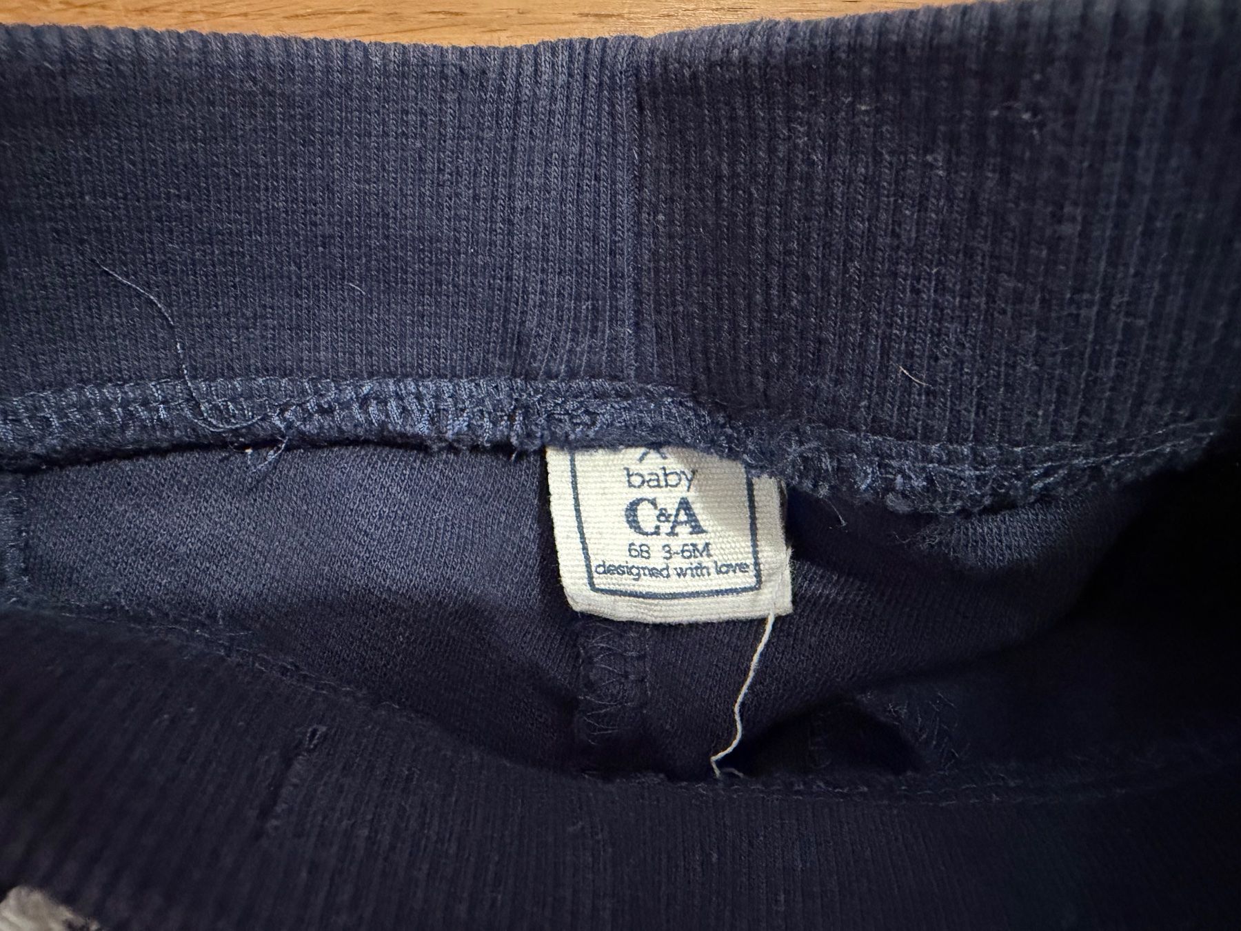 C&A Hosen: Baby Hose, Gr. 56, C&A – Gebraucht aus Oberkirch LU von LoVelo3 1