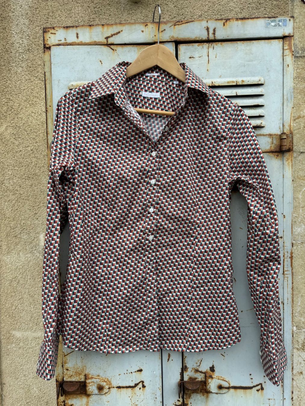 Blusen: Chemise cintrée 100%coton M – Neu und originalverpackt aus Arnex-sur-Orbe von cameleonfringant