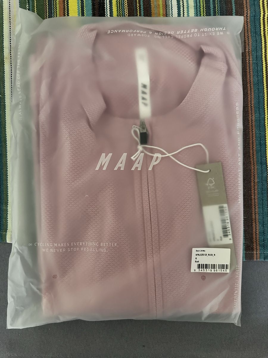 Canottiere & Pantaloni: MAAP Apex Aeon Jersey – Nuovo e nell'imballaggio originale da Carouge GE venduto da cytoplan 1
