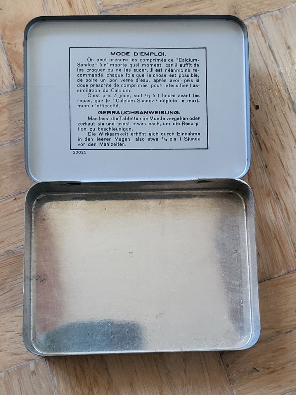 Recipients et similaires: Alte Blechdose "SANDOZ" für Sammler – D'occasion à stäfa par brandy66 1