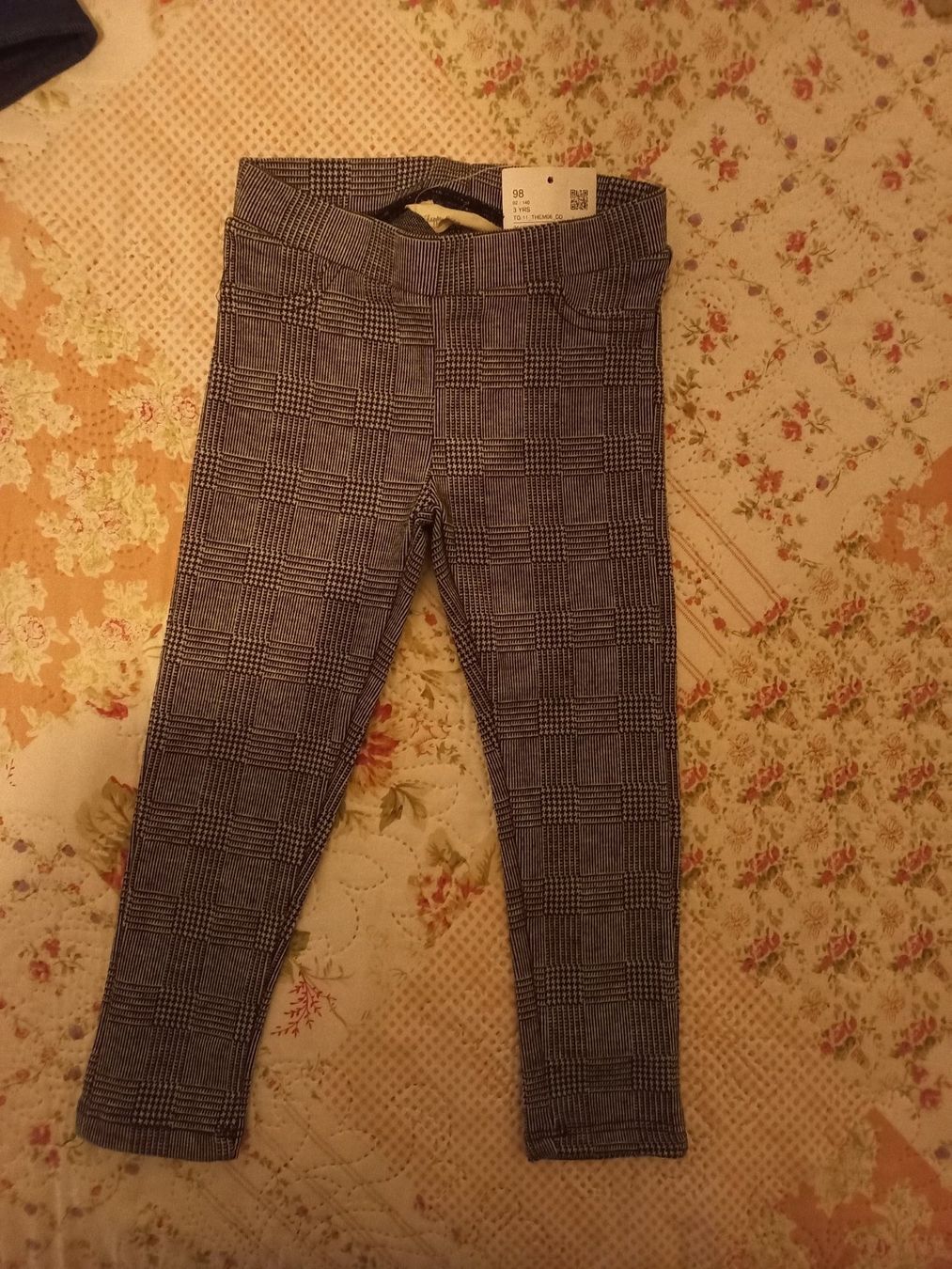 C&A Calze & Collant: Leggings und Oberteil – Nuovo e nell'imballaggio originale da Basel venduto da zaa_7ft5 5