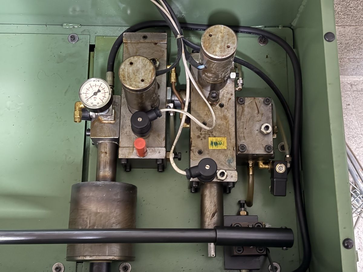 Tutte le macchine: Groupe hydraulique pour ascenseur  – Usato da Sierre venduto da OCNL 1