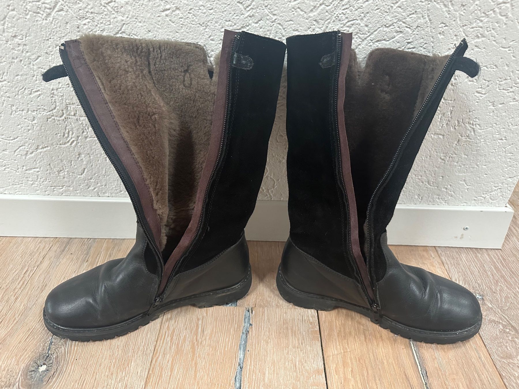 Scarpe per ragazze: Winterstiefel mit Lammfell – Usato da Ottenbach venduto da Truppi 2