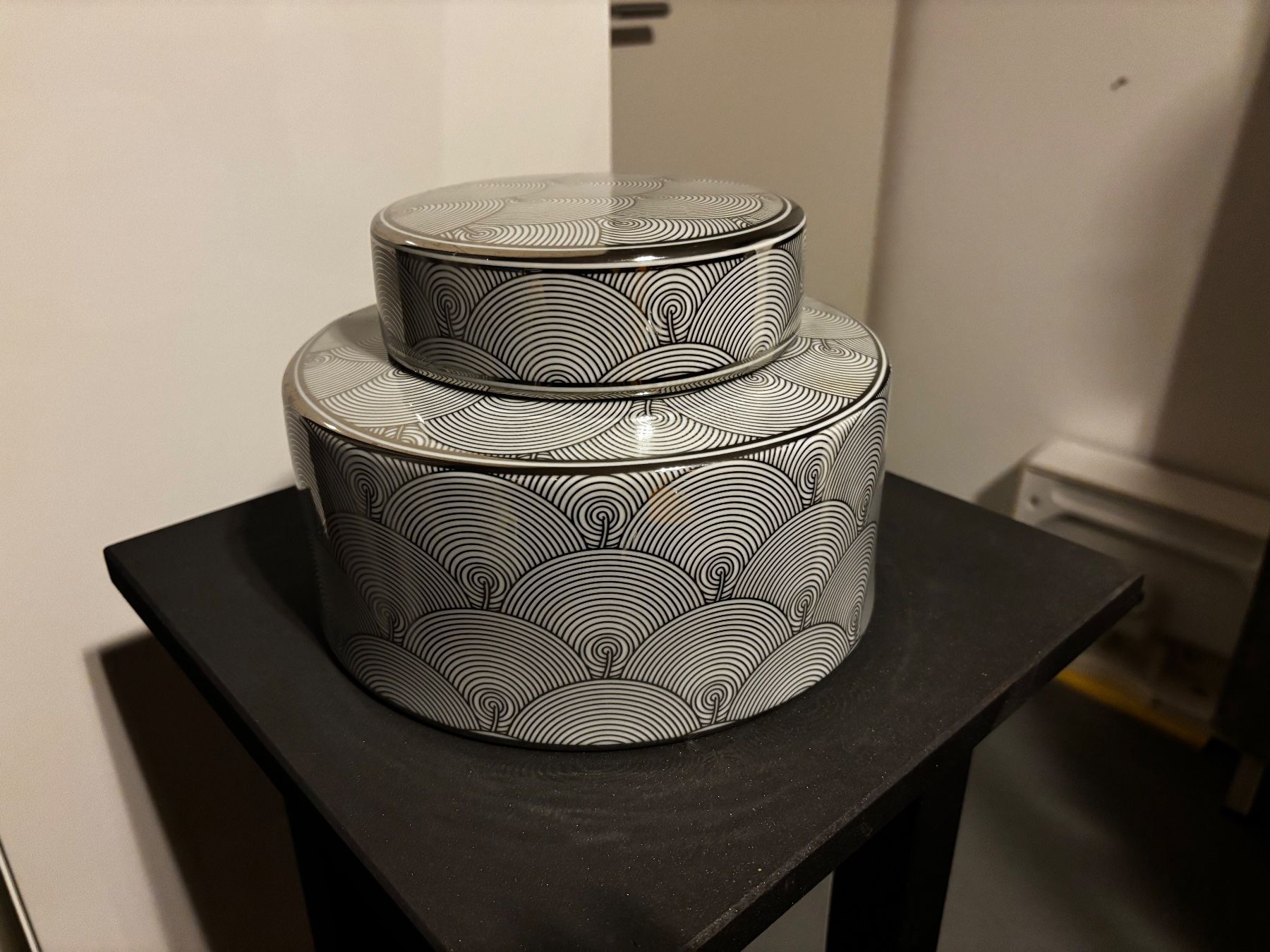 Pfister Altro in Decorazioni & Accessori: Bonbonnière – Usato da Bevaix venduto da Nemo_20