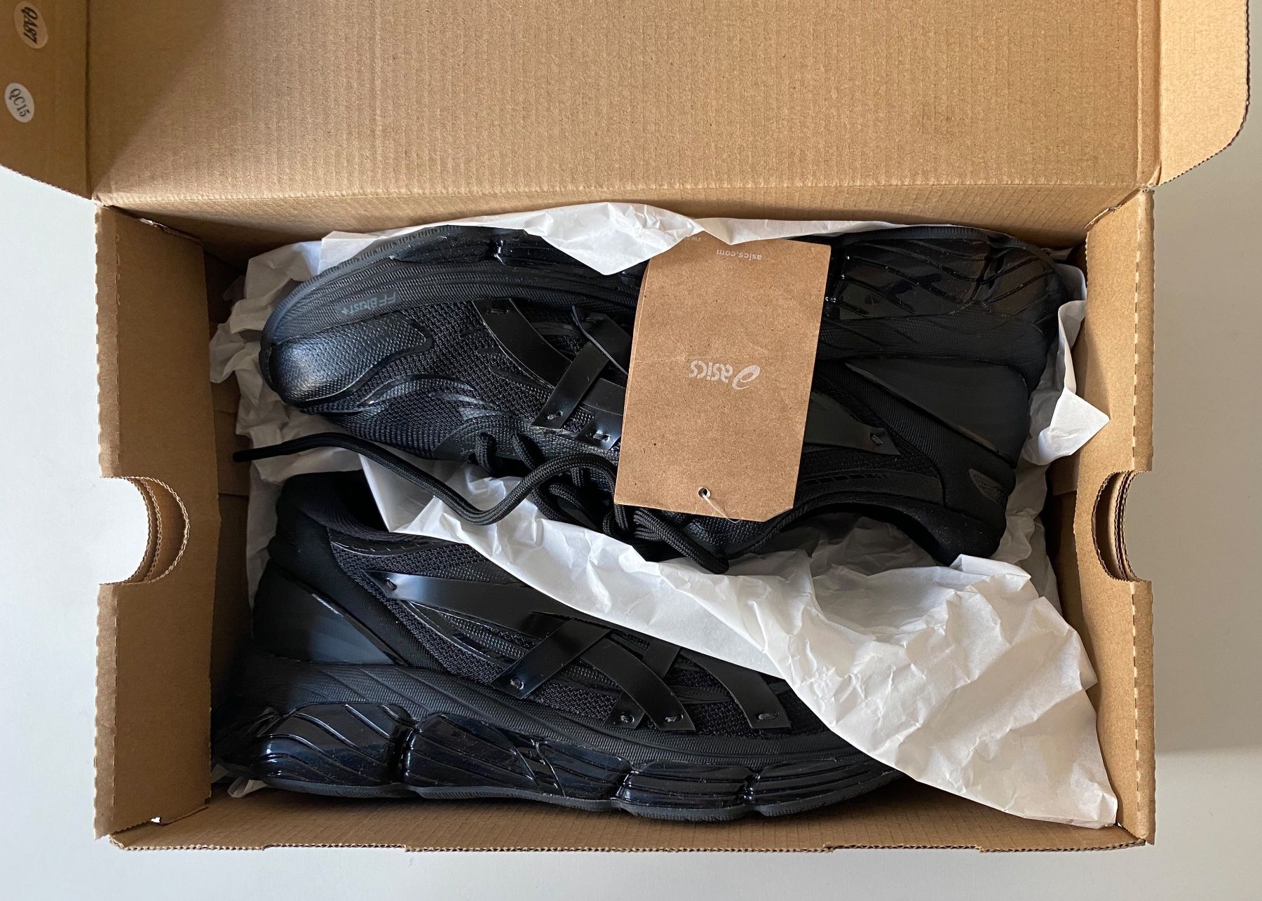 Asics Scarpe da uomo: Asics x Studio Nicholson GEL Quantum 360 VIII – Nuovo e nell'imballaggio originale da Basel venduto da Roooooon 1
