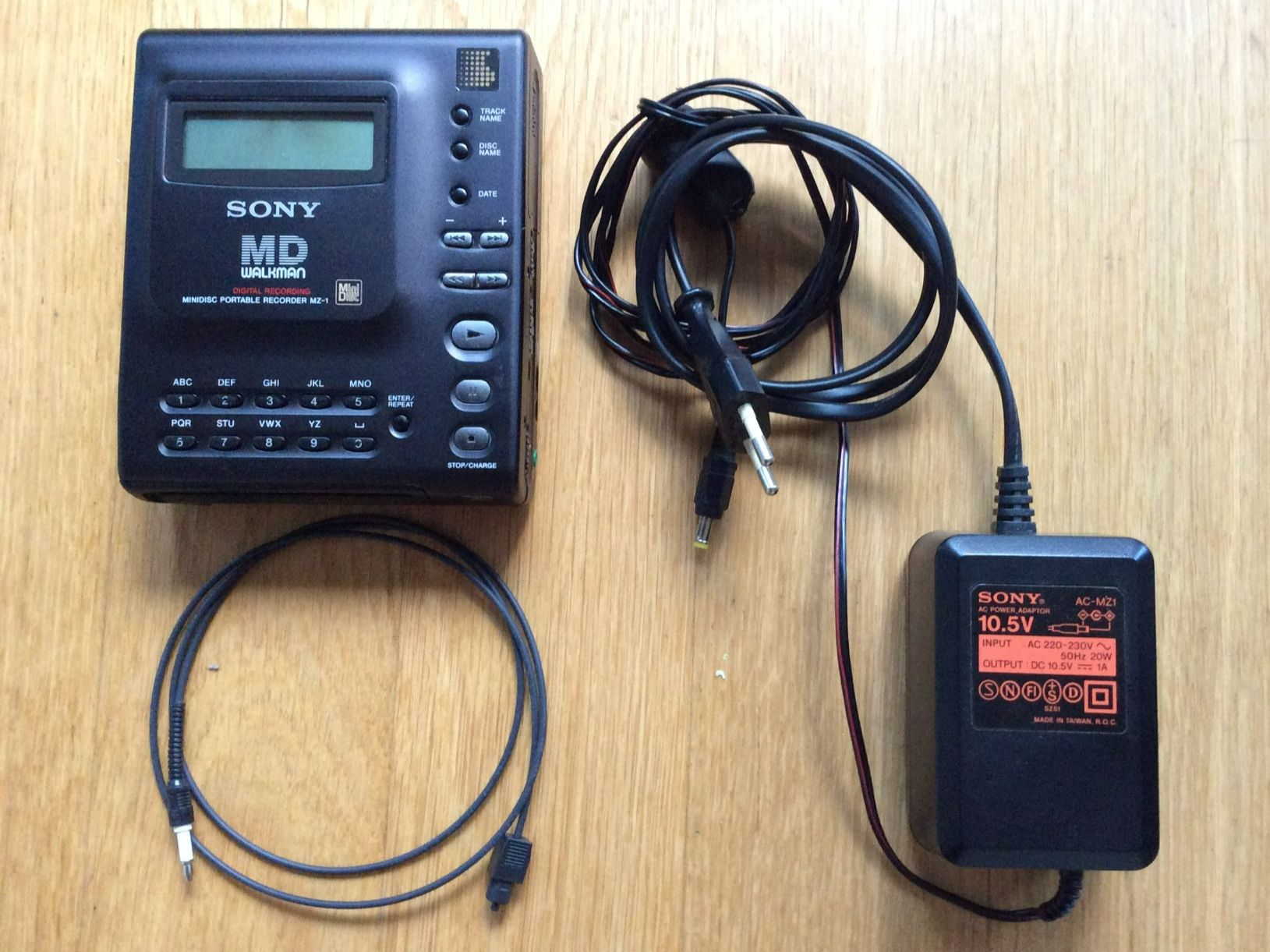 SONY MZ-1 MINIDISC (DER ERSTE PORTABLE) (Defekt) in Rheinfelden für CHF ...