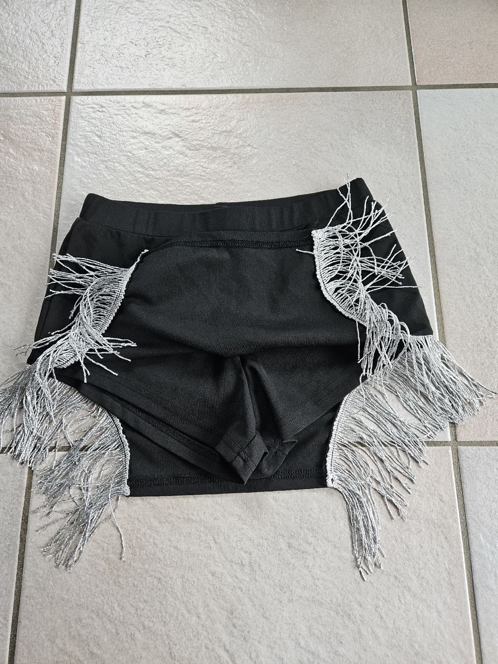 Shein Röcke: Jupe short XS – Gebraucht aus Vétroz von sas_yln5 1