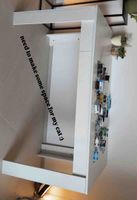Tisch in Weiss, gebrauchter Zustand