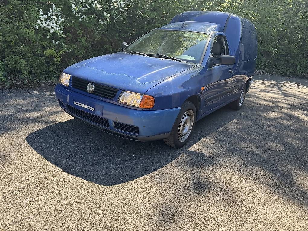 VW Veicoli commerciali: Vw Caddy 1.9TDI – Usato da Dättwil AG venduto da peppestyle 1