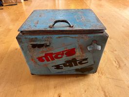 Antike Kühlbox