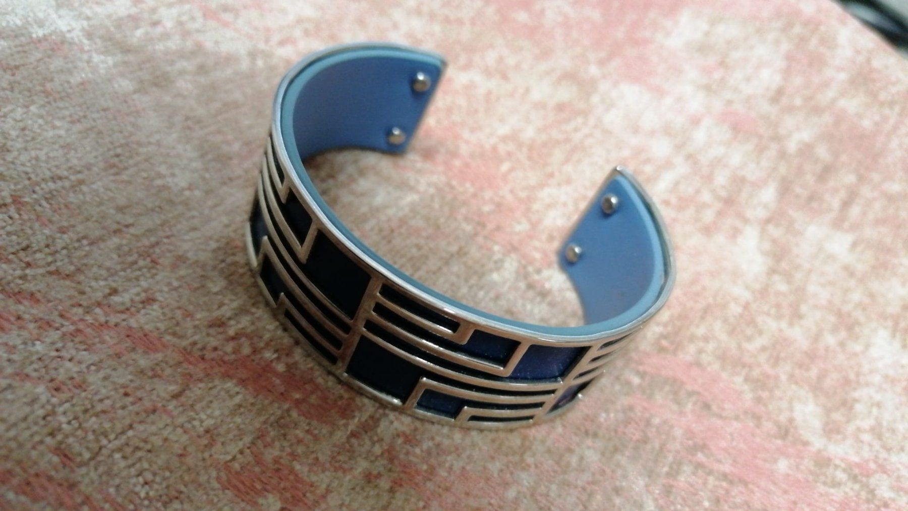 Bracciali & Braccialetti: schöner Armreif /Modeschmuck – Usato da Grächen venduto da Hel7890 1