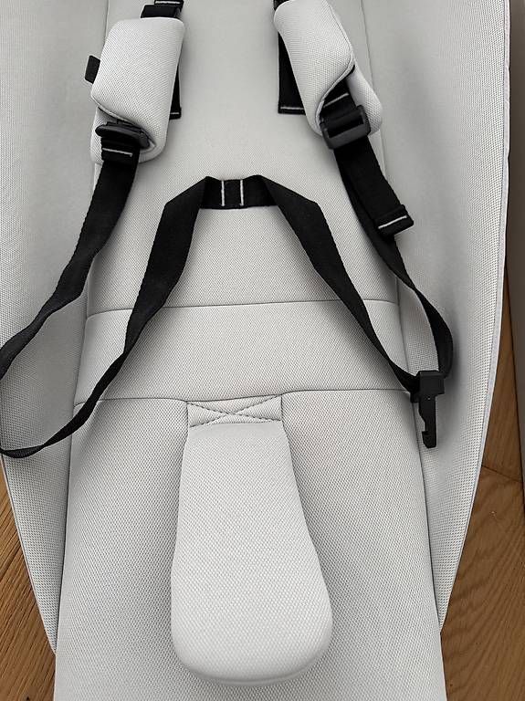 Thule Anhänger: Thule Chariot infant sling – Gebraucht aus Lüterkofen von GiCa_ 2
