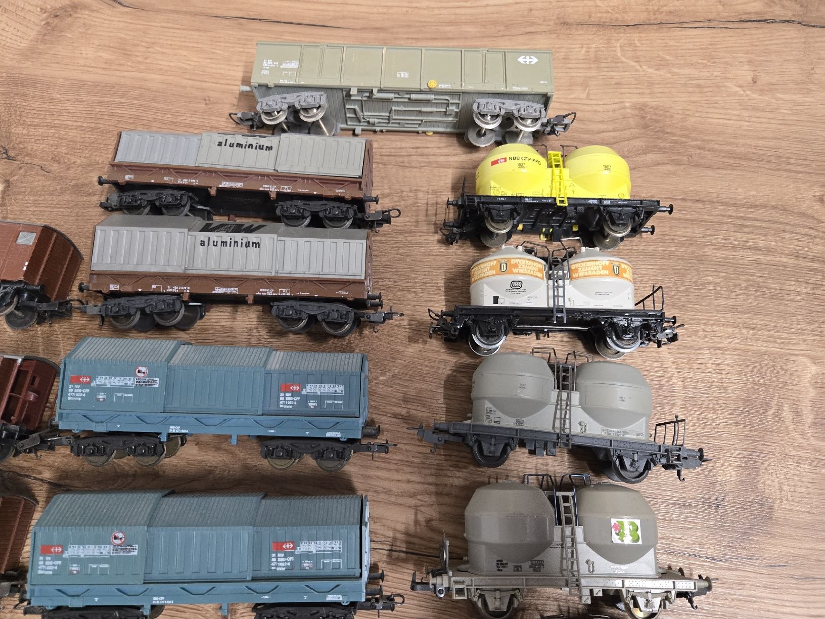 Lima Modellini di ferrovie: Lima H0 diverse Güterwagen 23-teilig – Usato da Engwilen venduto da Urias_093 1