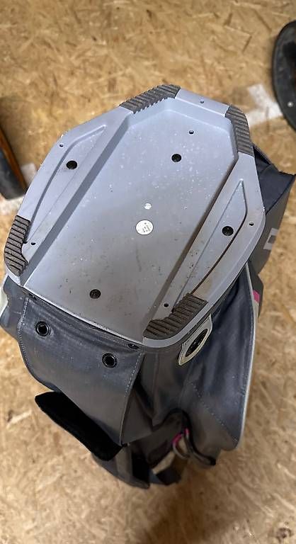 Borse: Sac de golf Sun Mountain H2NO étanche  – Usato da YVERDON-LES-BAINS venduto da Lazuli 3