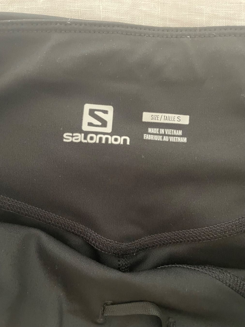 Salomon Leggings: Leggins der Marke Salomon – Usato da Schaffhausen venduto da kon_9tj8 2