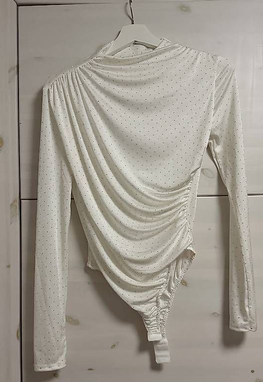 Top: Body – Nuovo e nell'imballaggio originale da Yverdon-les-Bains venduto da may_r5f7