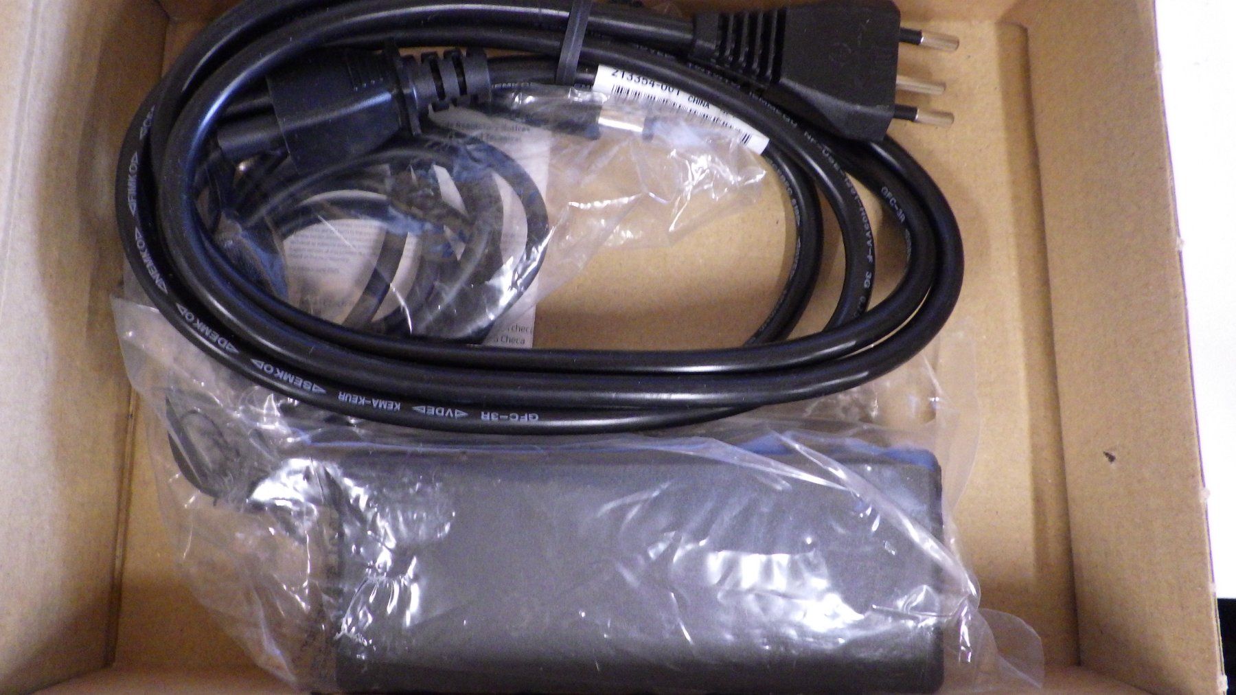 Caricabatterie: Desktop Mini 90W Power Supply – Nuovo e nell'imballaggio originale da Gossau ZH venduto da OrderflowAG