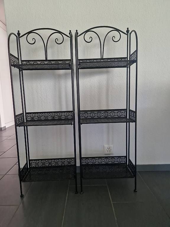 Regale: Neuwertige Regale im 2er Pack - Indoor oder Outdoor – Gebraucht aus Olten von reb_bnm2 1