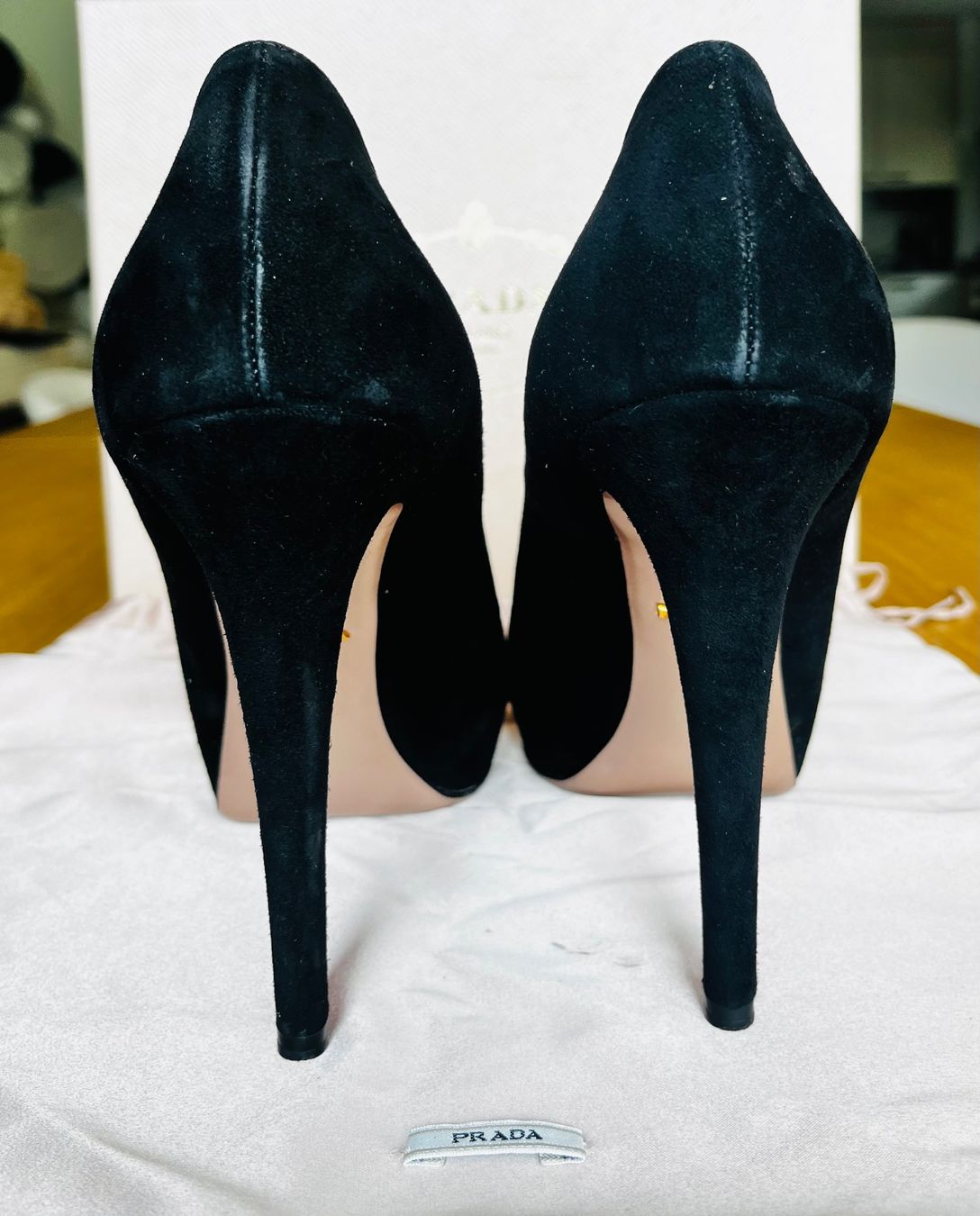 Prada Scarpe da donna: Schwarze PRADA Pumps Wildleder, Grösse 41 – Nuovo (secondo la descrizione) da Meilen venduto da mary24031978 3