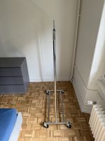Garderobenständer / Clothes hanger stand