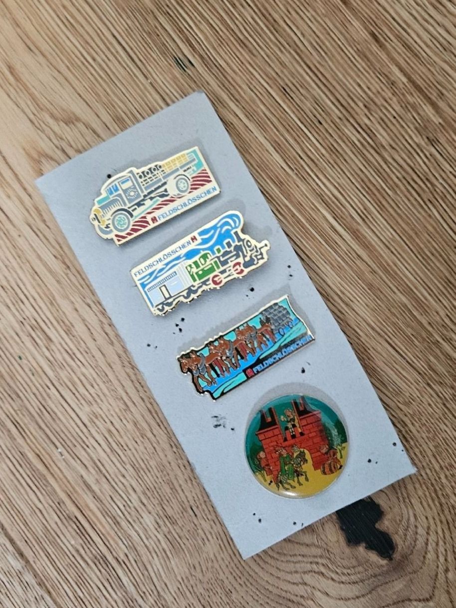 Feldschlösschen Plaquettes & Badges: Feldschlösschen Pin – D'occasion à Bern par Respirit 3