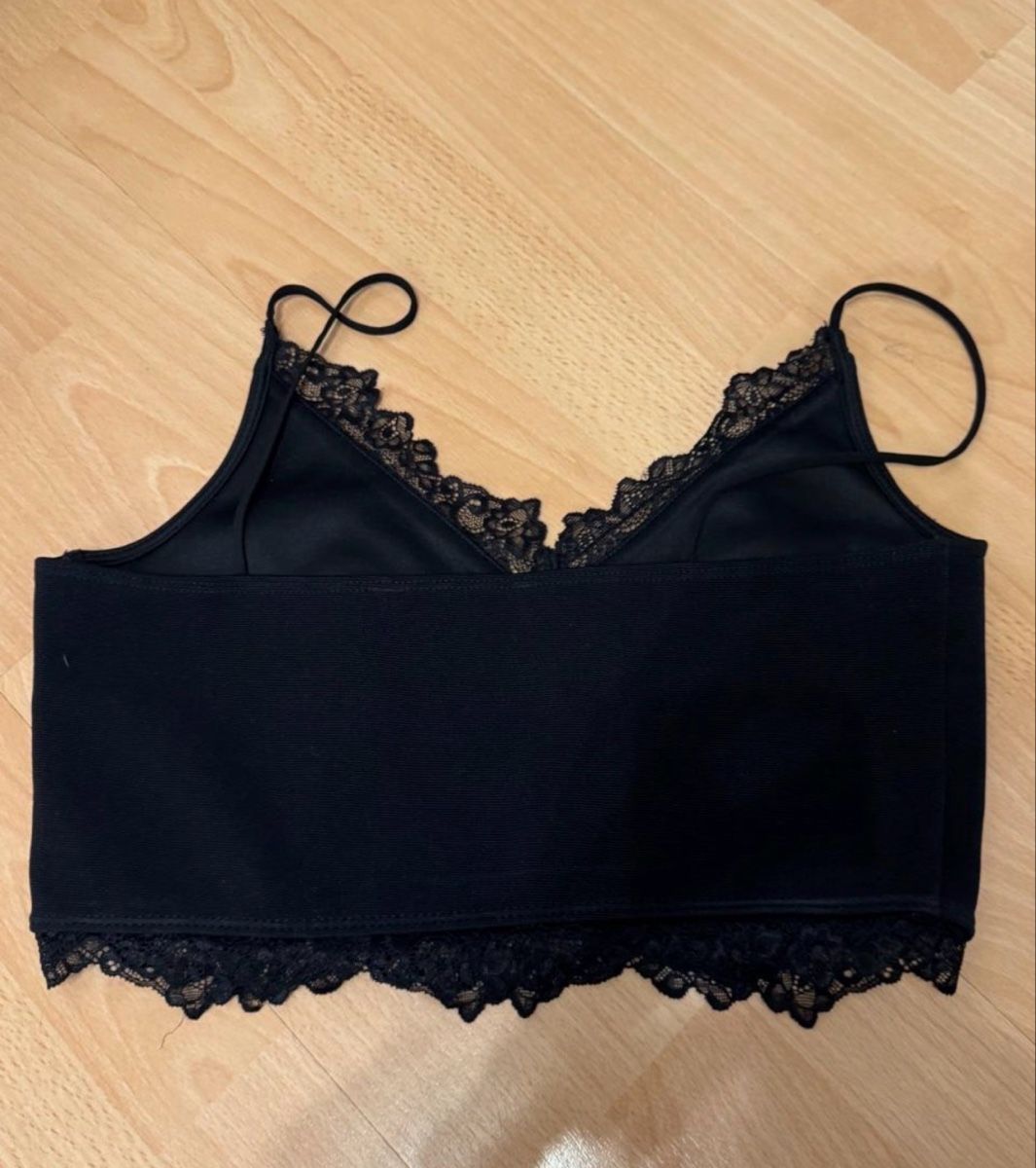 Top: Damen Crop Top schwarz mit Spitze – Nuovo (secondo la descrizione) da Marbach SG venduto da Rob_sta 1