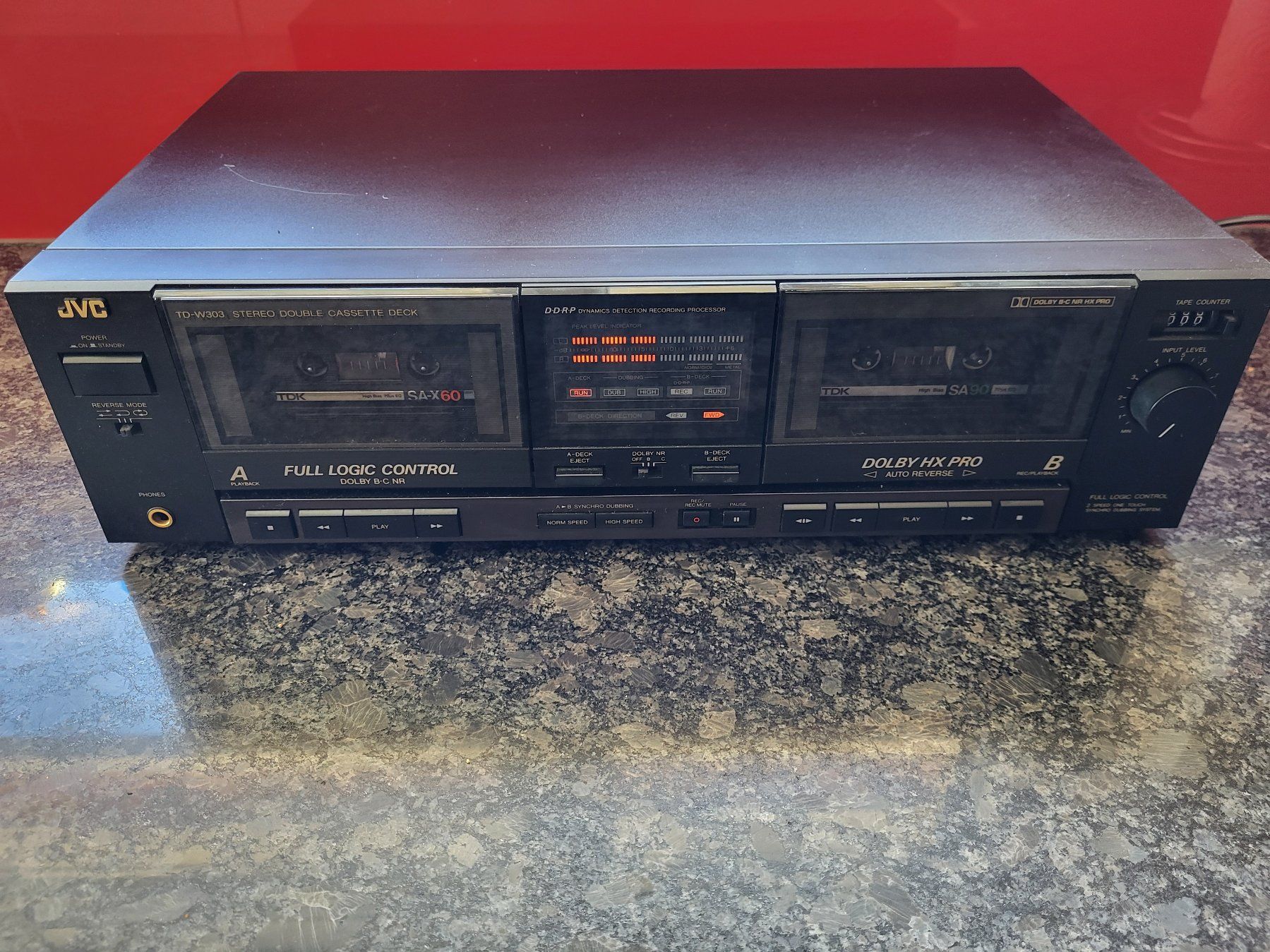 JVC Registratori: JVC TD-W303 Double Tape – Usato da St.Gallen venduto da Fulvia0