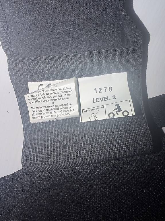 Protezioni & Imbottiture: Clover Back Pro 5 Rückenprotektor Level 2 – Usato da Niederwil AG venduto da sas_g9ct 1