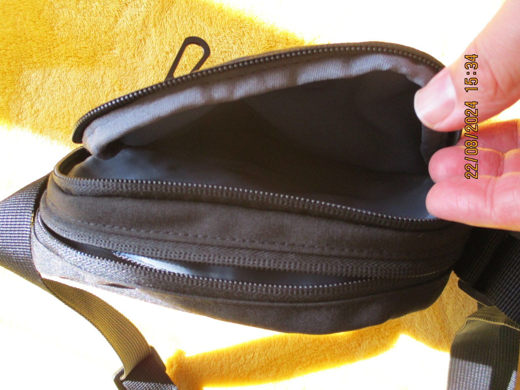 Borse: SCHULTERTASCHE UNISEX – Nuovo e nell'imballaggio originale da Safenwil venduto da universum78 1