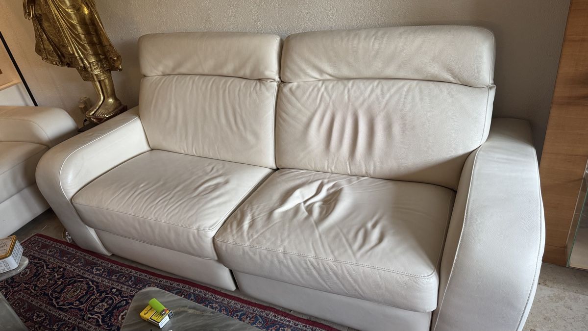 Sofas: Sofa weiss 2 teilig – D'occasion à Winkel par Gearhead.1 2