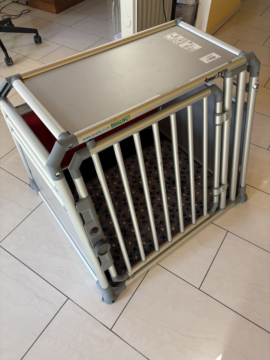 Käfige, Transport & Sicherheit: Hundebox 81x73 cm – Gebraucht aus Rüschlikon von pas_g92x 4
