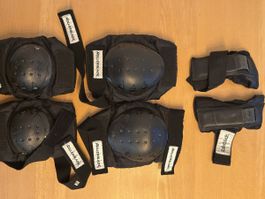 Schoner Set Rollerblade schwarz gebraucht guter Zustand