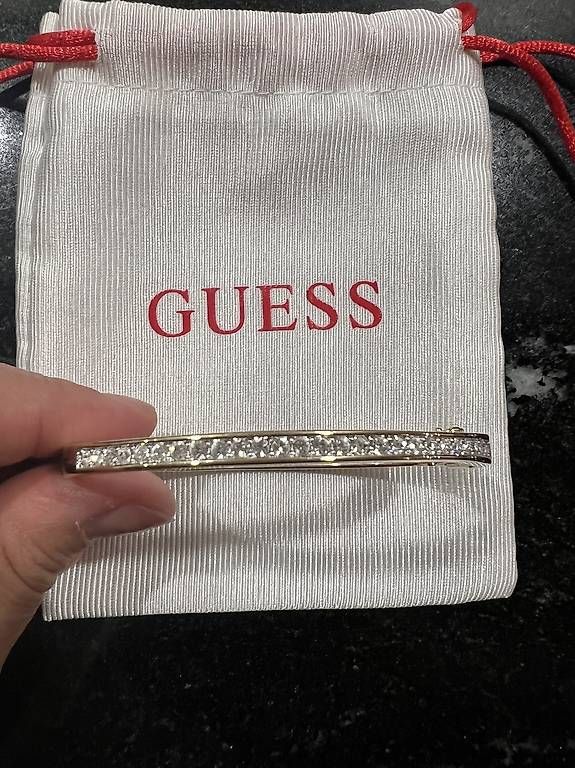Guess Altri gioielli: Guess Armreifen – Nuovo (secondo la descrizione) da Zuchwil venduto da ela0110