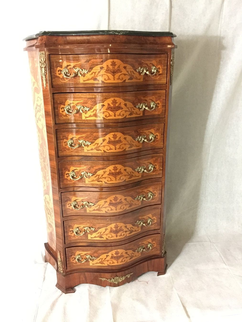 Cassettiere: Semainier de style Louis XV. – Usato da geneve venduto da louisart