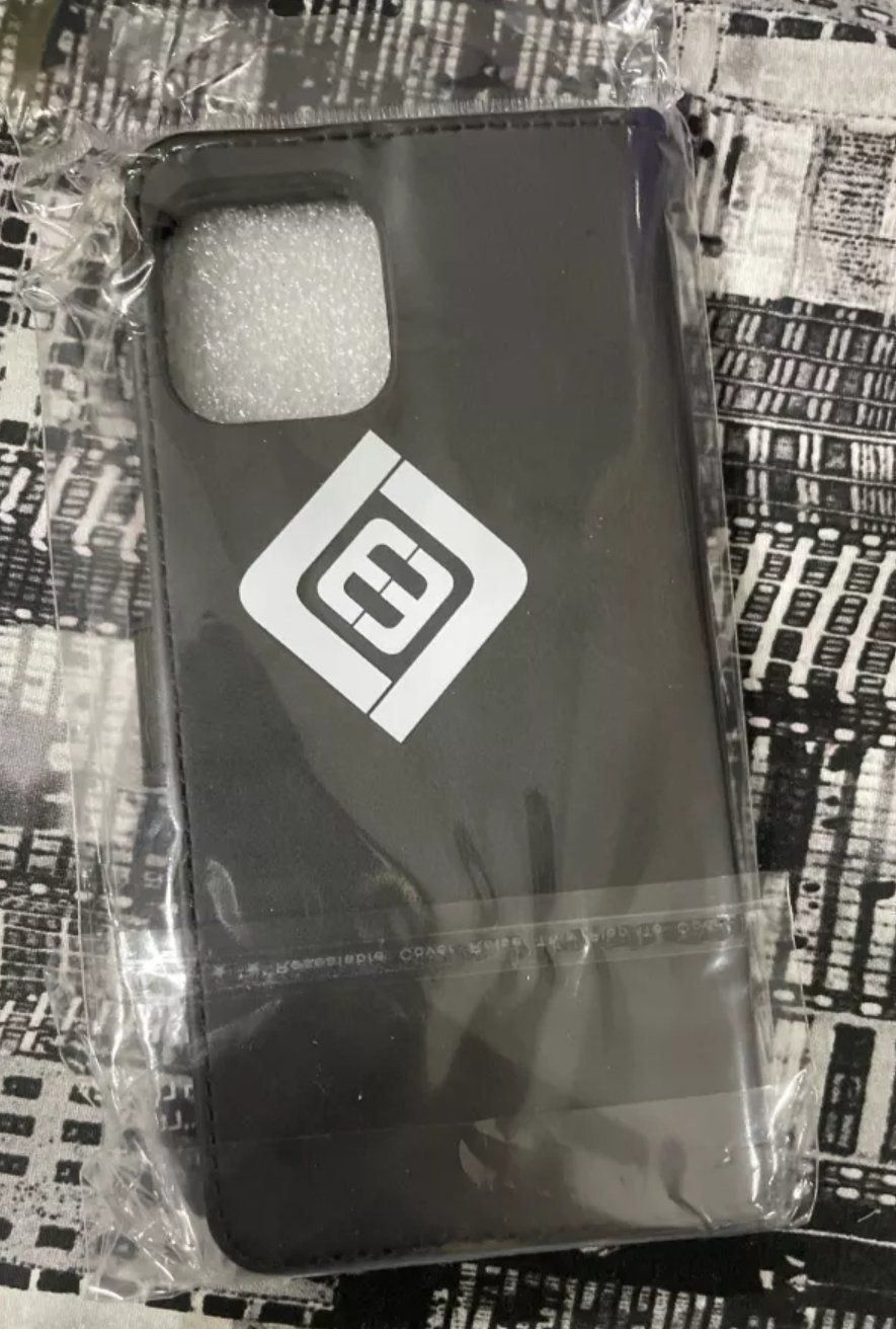 Altro in  Abbigliamento & Accessori: Leder iPhone 12 / 360 Hülle / ETUI – Nuovo e nell'imballaggio originale da Mels venduto da LocalShop 3