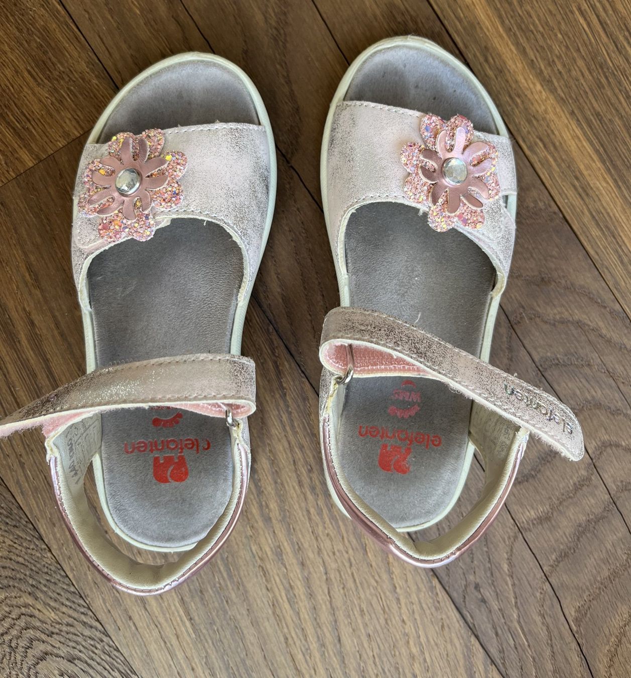 Elefanten Schuhe für Mädchen: Sandalen Elefanten Gr. 29, Leder Schuhe – Gebraucht aus Affoltern am Albis von Blackrhythm 2