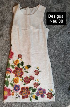 Desigual Kleid, Gr. 38, Sommerkleid mit Blumen!