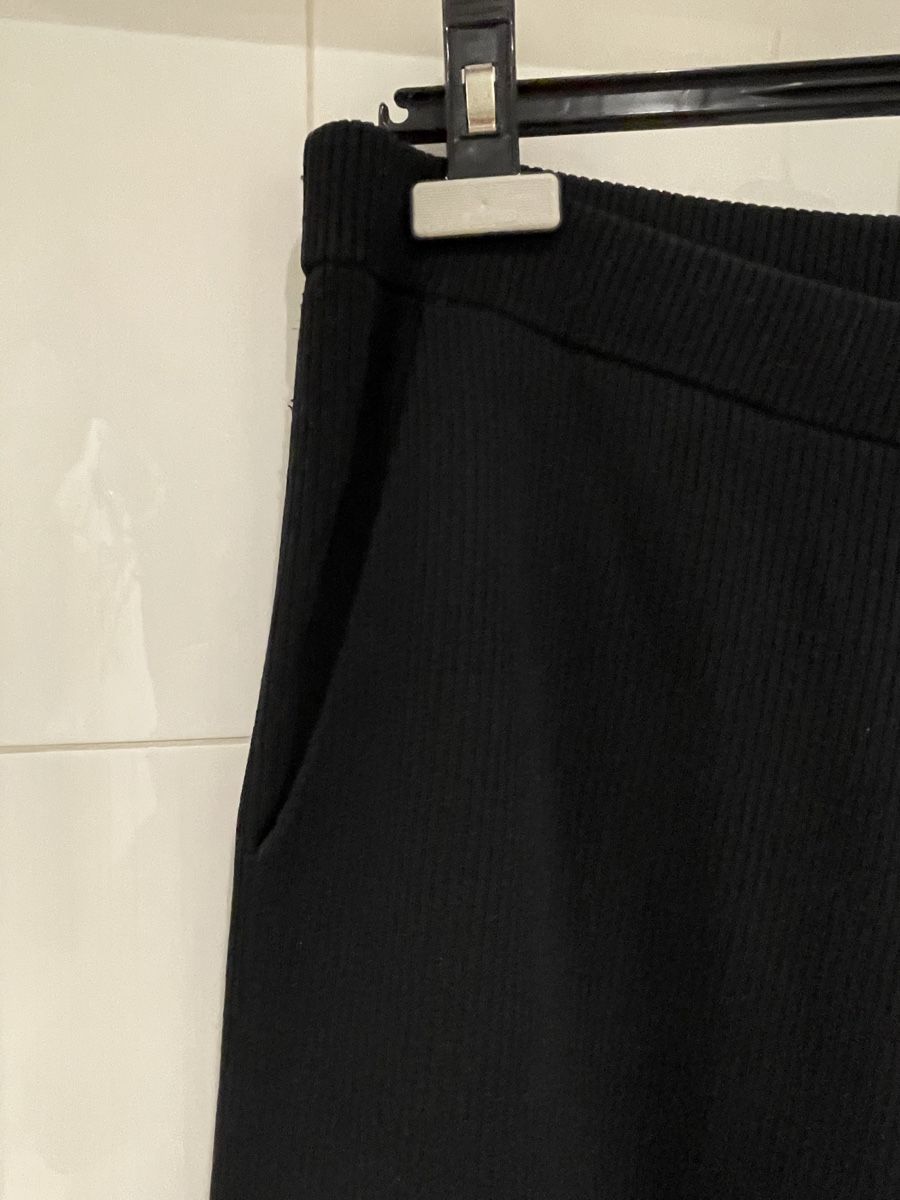 Arket Hosen: ARKET weite Strickhose, Grösse L – Gebraucht aus Mauren von toppiloppi 1