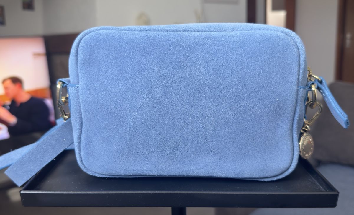 Levi's Sacs femmes: Sac Levi’s en daim bleu clair – cuir véritabl – Neuf (Voir description) à Vuippens par Anna_as 3