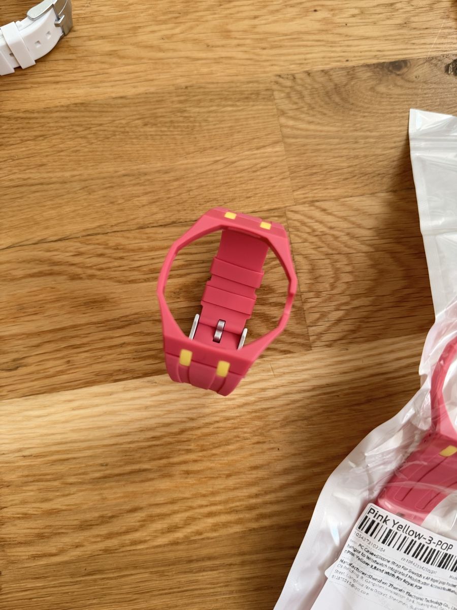 Armbänder & -reifen: Royal Pop bracelet  – Neu und originalverpackt aus Penthalaz von sup_5ztk