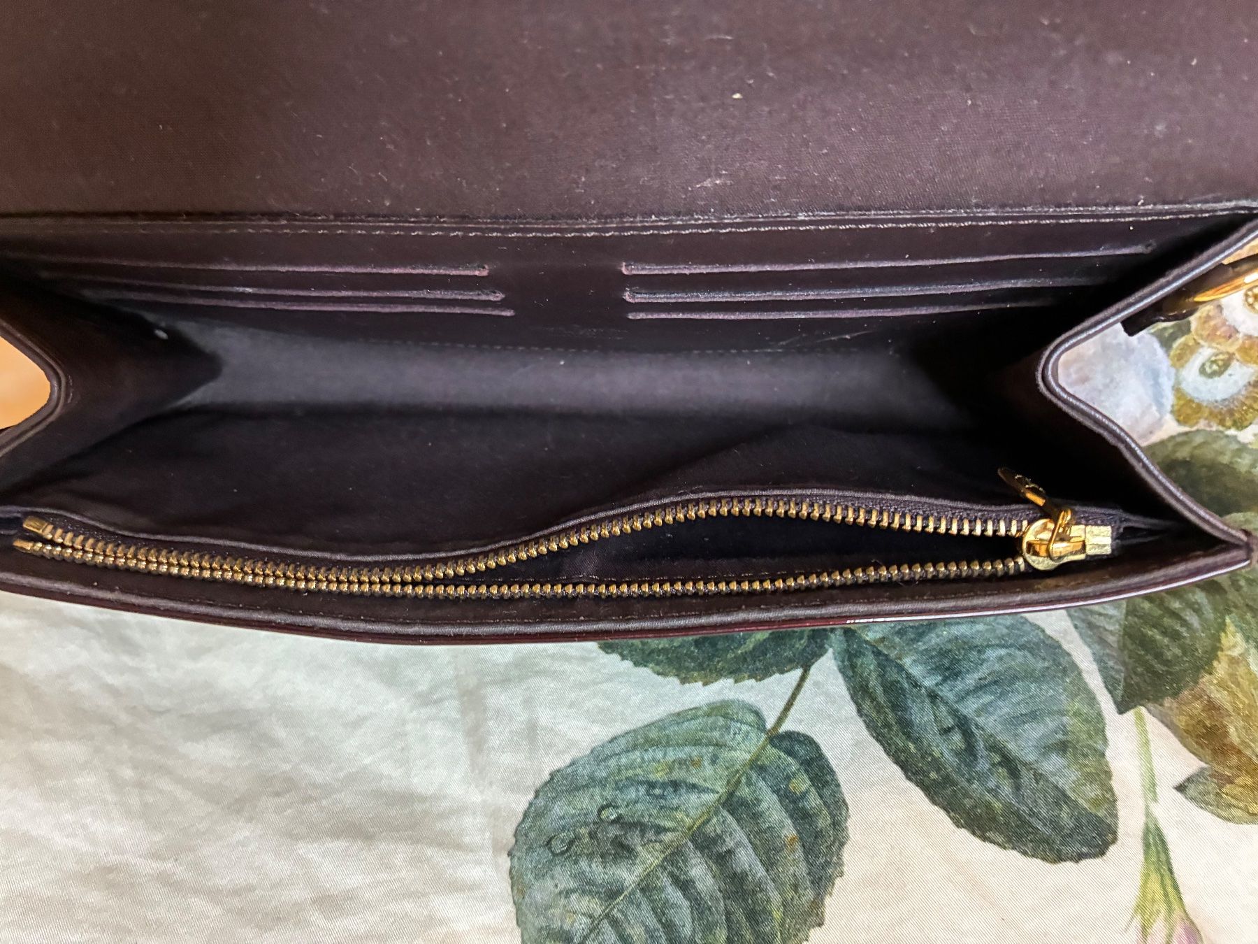 Louis Vuitton Borse da donna: pochette Louis Vuitton verni Monogram Ébène, excellent – Usato da Nyon venduto da far_f89n 1