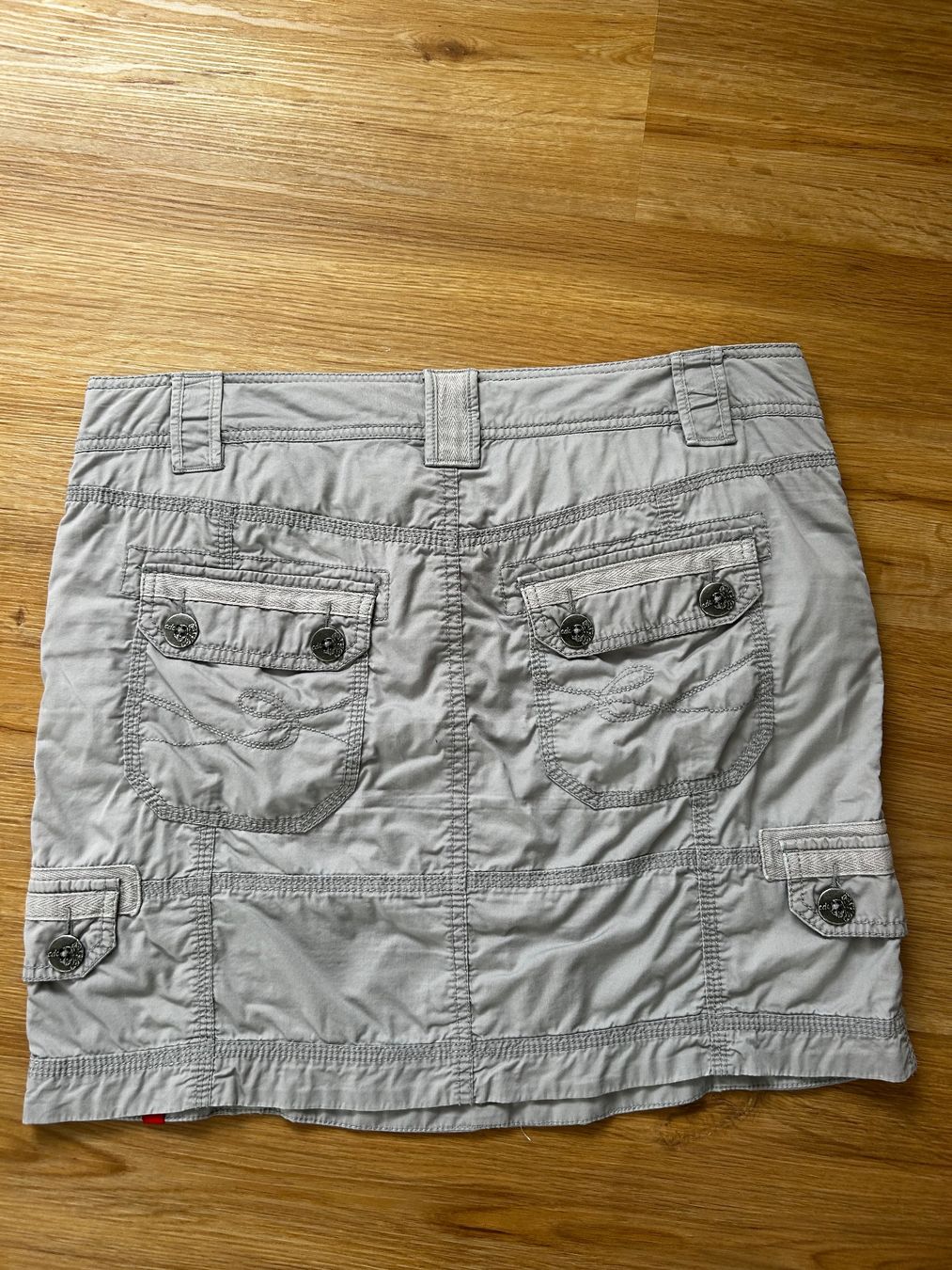 Esprit Gonne: Minirock von EDC by Esprit, hellgrau, Grösse 38 – Usato da Romanshorn venduto da aucksee1303 3