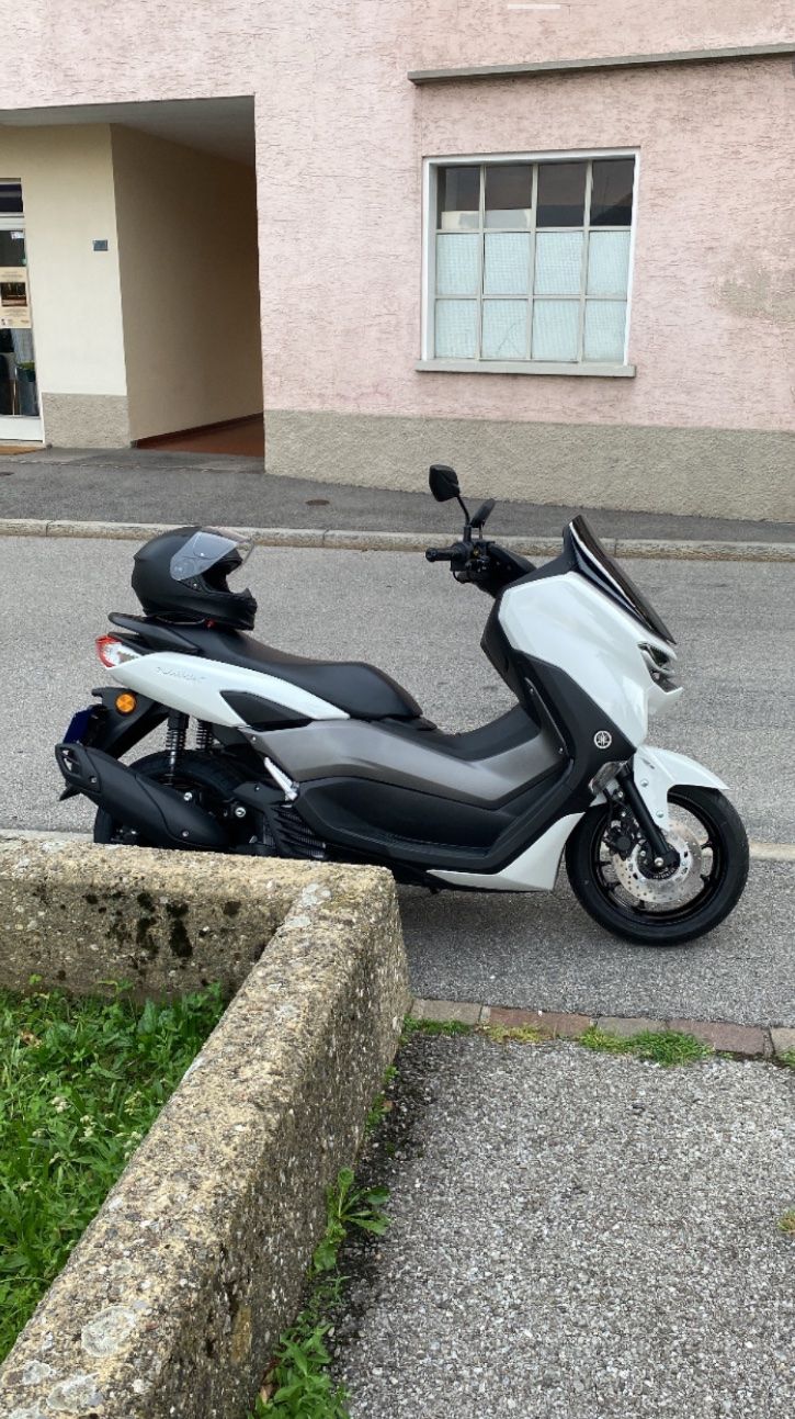 Yamaha Scooter: NMAX bianco – Usato da Breganzona venduto da maz_vc66 1